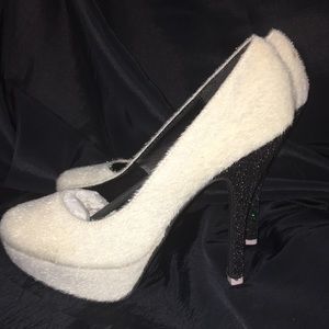 Fahrenheit fake fur black glitter heel. Beautiful!
